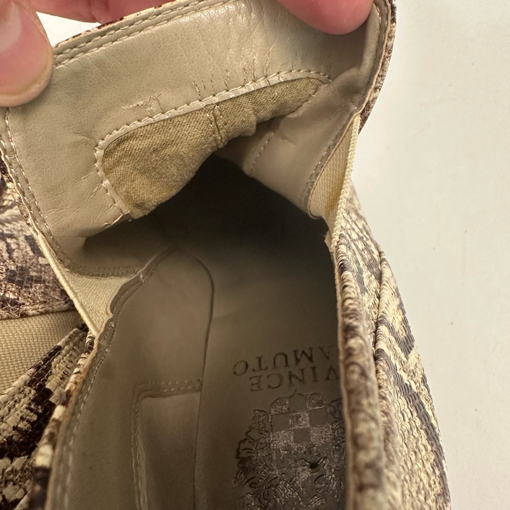 Vince Camuto Gradina Booties Snake Print Size 6.5 - Picture 15 of 15